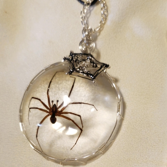 Silver Spider Pendant Necklace - Picture 2 of 7